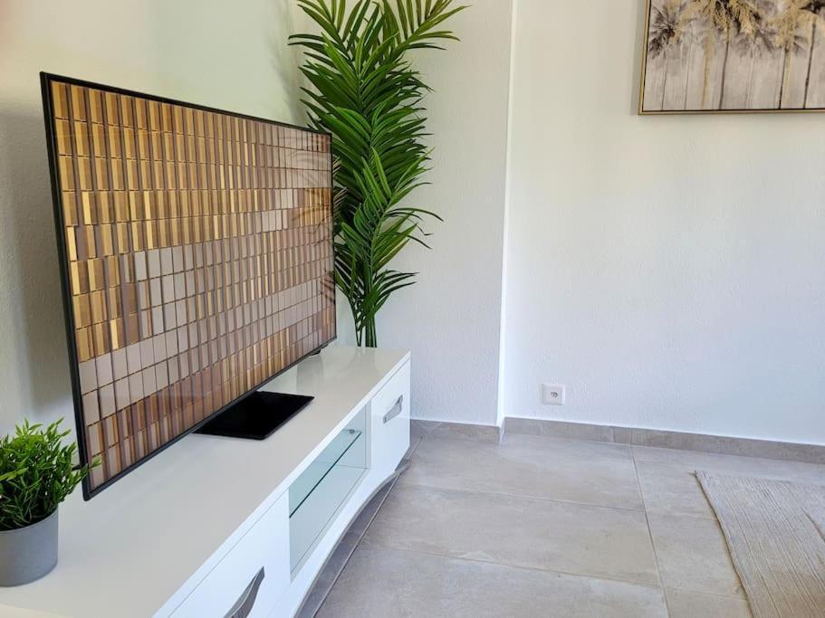 Apartment Palma - Central & Cozy With Free Private Parking Lugano Buitenkant foto